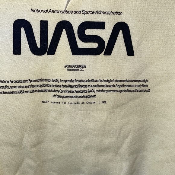 BNWT H&M light sweatshirt size #S - Picture 4 of 5